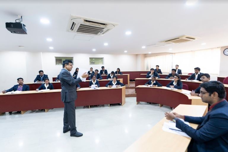 Rajalakshmi School of Business Classroom(1)