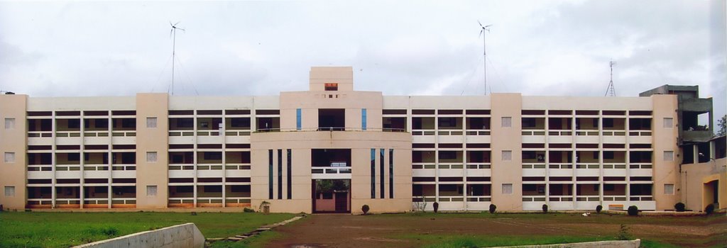 Rajarambapu Institute of Technology Main Building