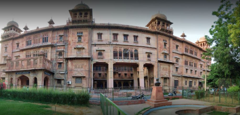 RAJUVAS Campus Building(2)