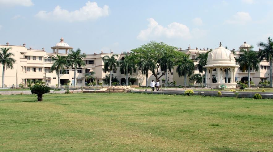 RGM College Campus View(1)