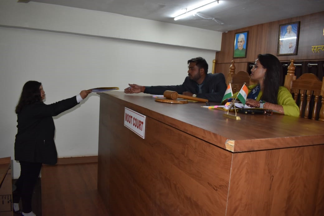 RKDF University, Ranchi Moot Court(2)