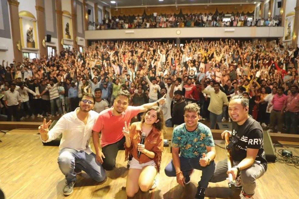 SAGE University Bhopal Celebrity Visit(2)