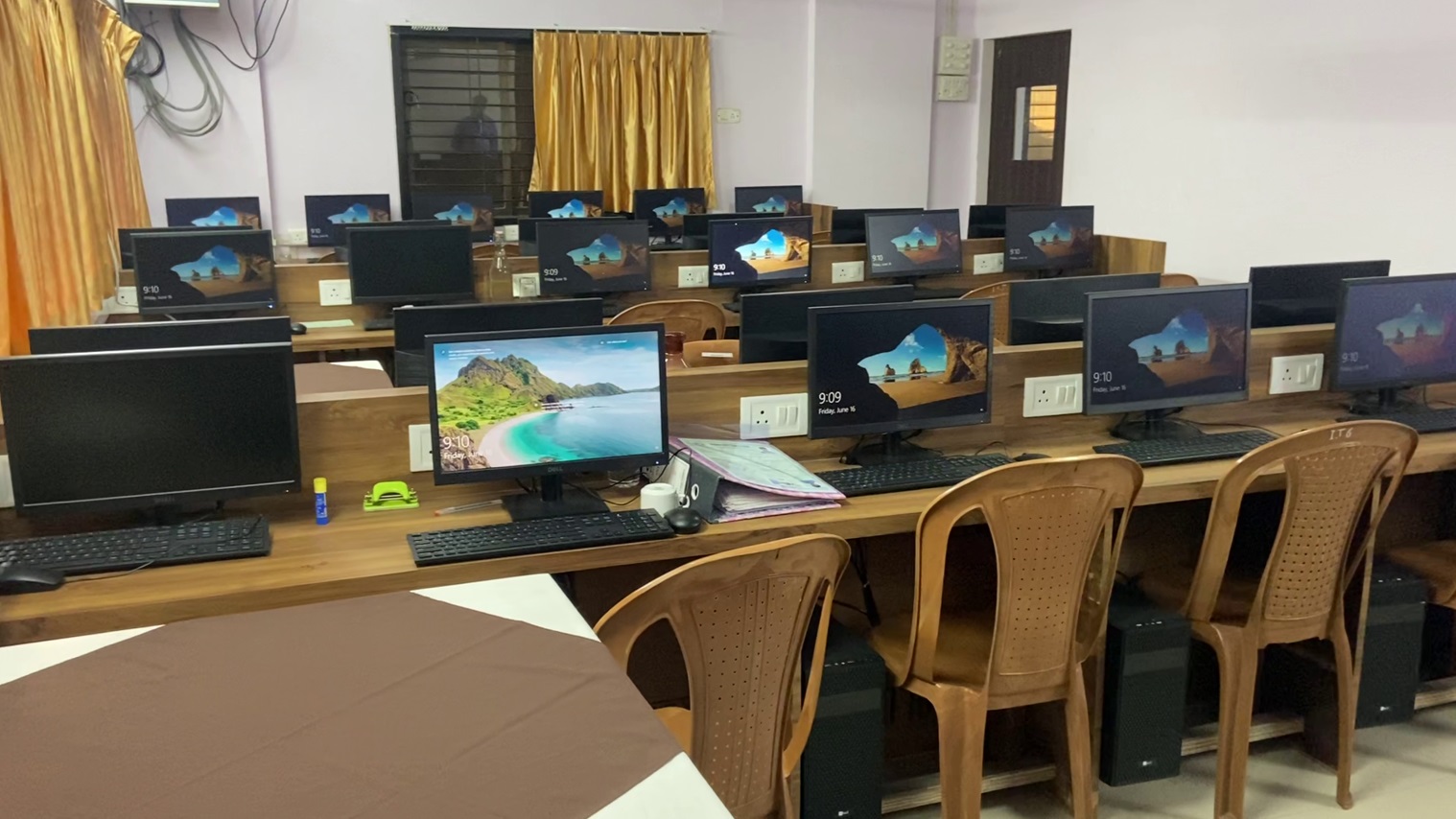 Sahayog College Labs(1)