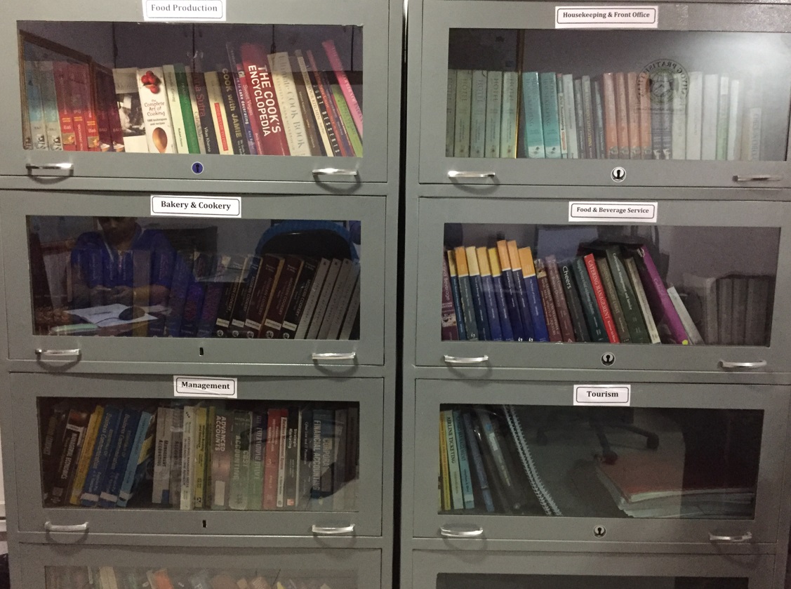 Sahayog College Library(1)