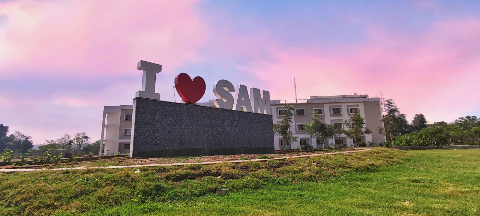 SAM Global University Campus View(1)