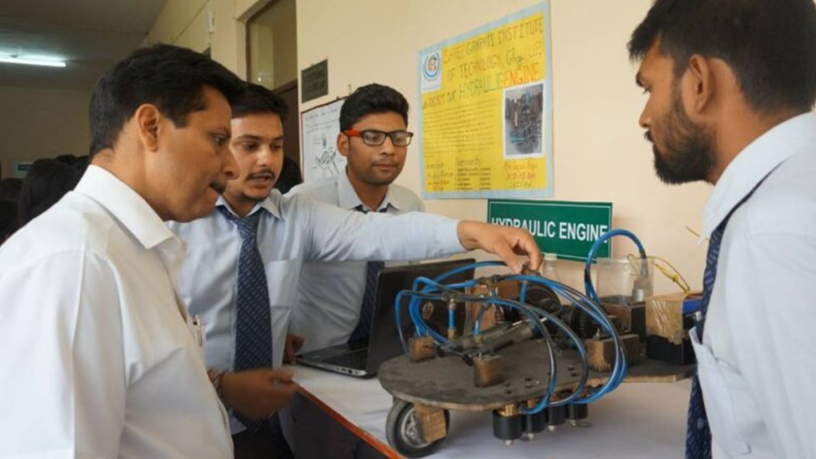 Sanskar Educational Group Labs(1)