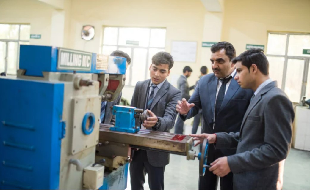 Sanskar Educational Group Labs(2)