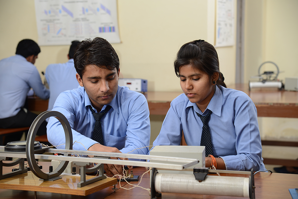 Sanskriti University Labs(5)