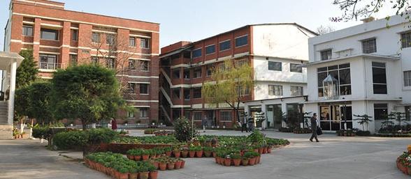 Sardar Bhagwan Singh University Main Building