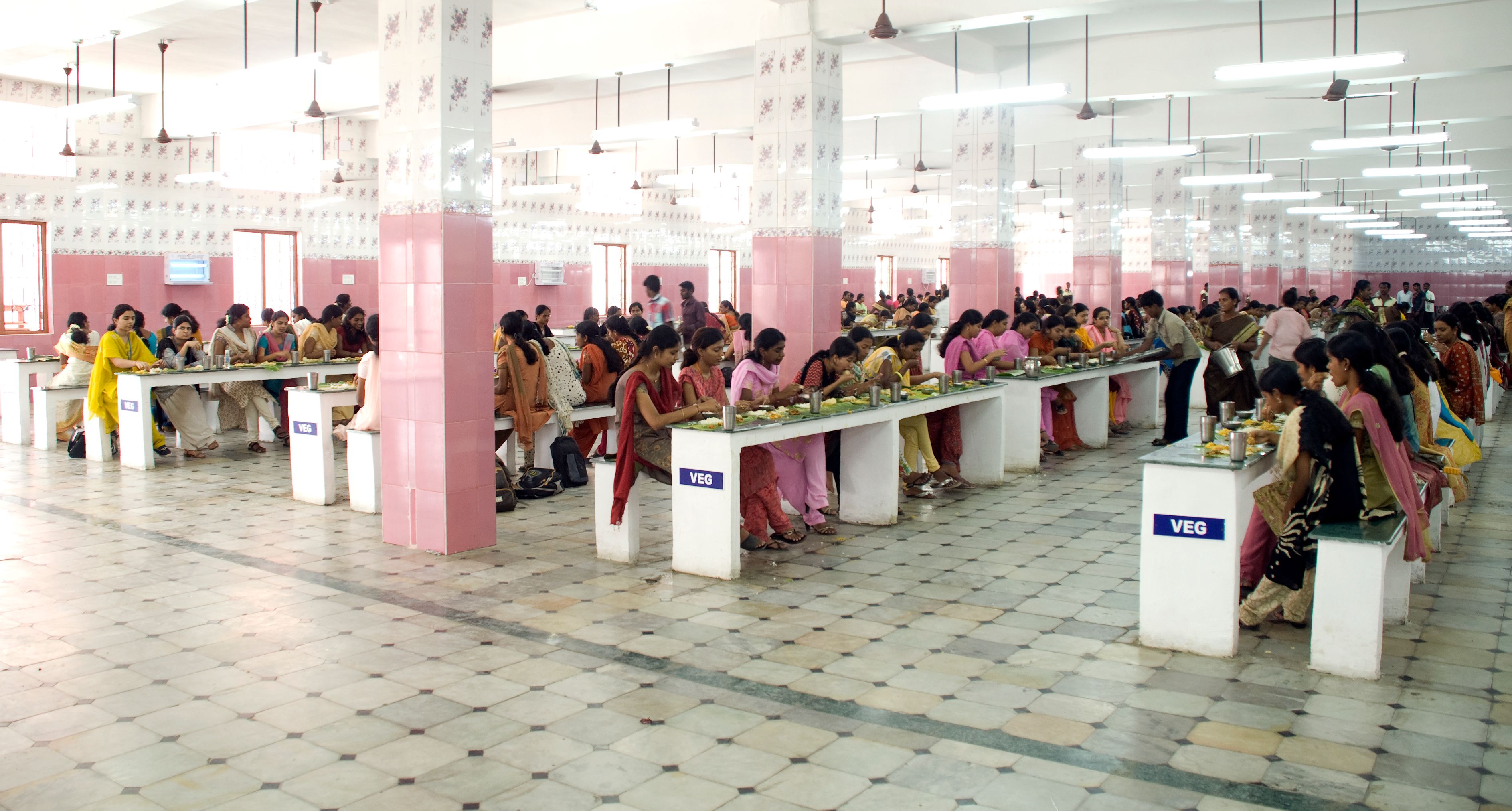 Sathyabama Institute of Science and Technology Cafeteria / Mess