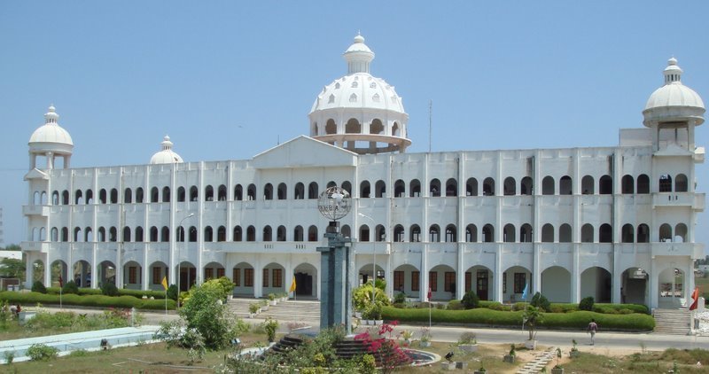 Sathyabama Institute of Science and Technology Campus Building(1)
