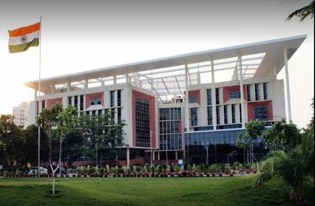 SOM, BML Munjal University Campus Building
