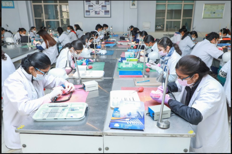 SGT University Labs(4)