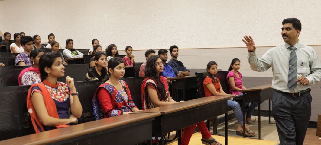 SDM College of Engineering and Technology Classroom