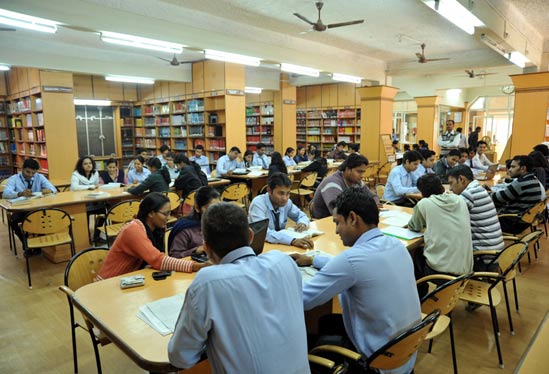 Shri Vaishnav Institute of Management Library