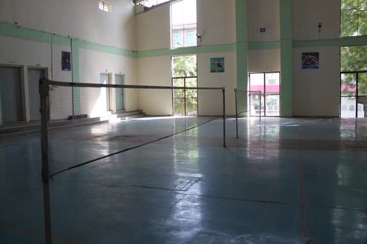 Shridhar University (SU) Playground(1)