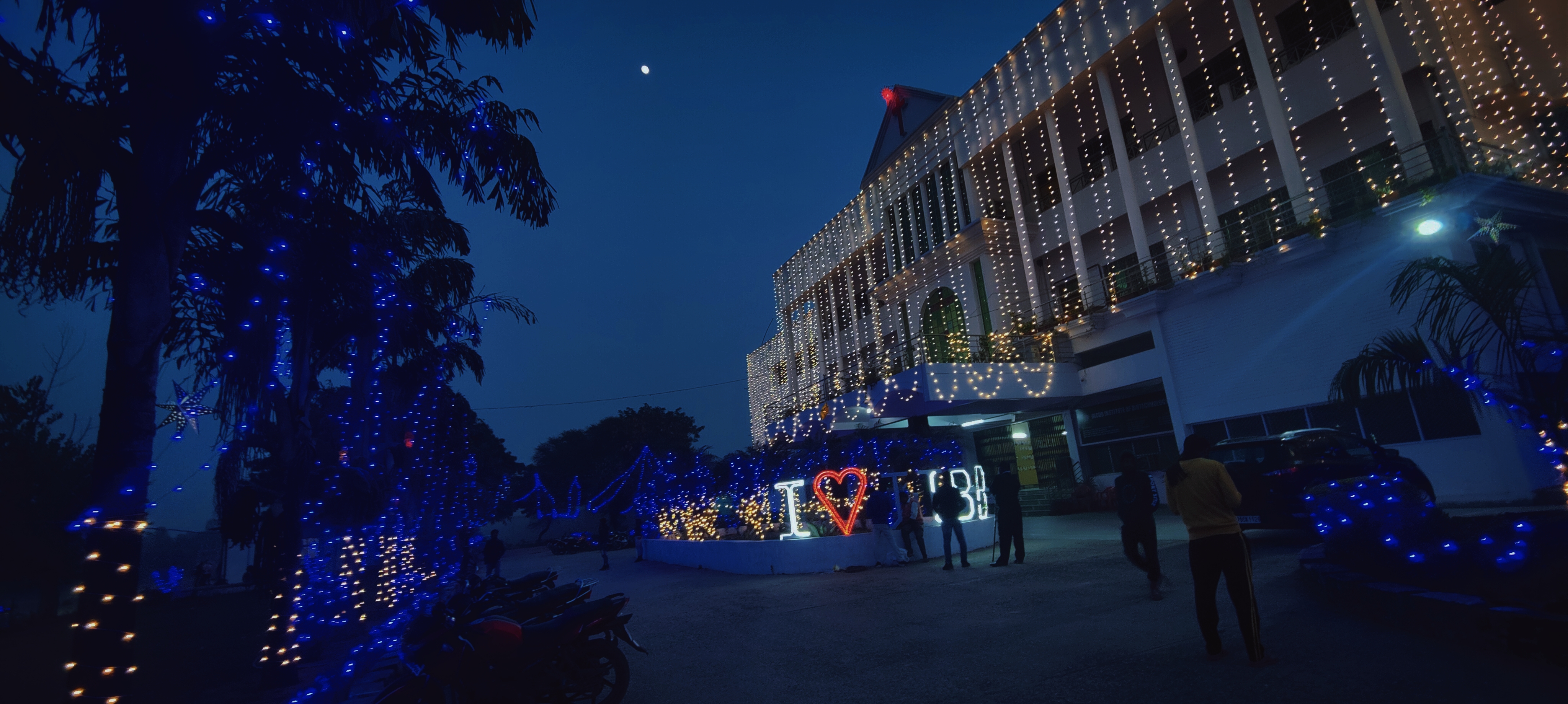SHUATS Night View