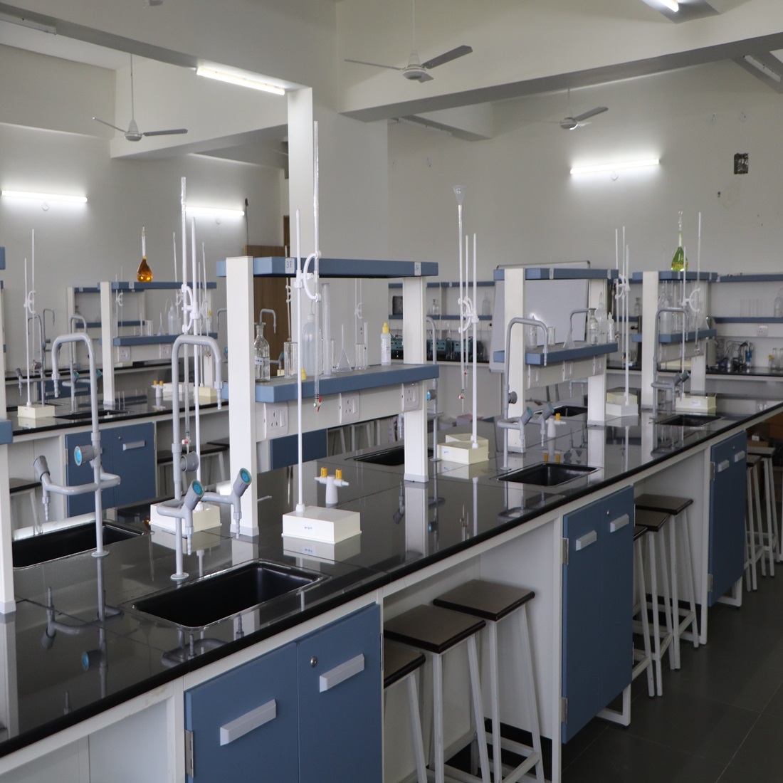 Sreenidhi University Labs(4)