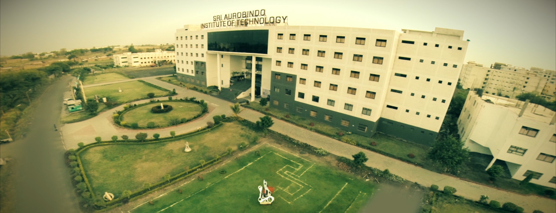 Sri Aurobindo Institute of Technology Campus View(1)