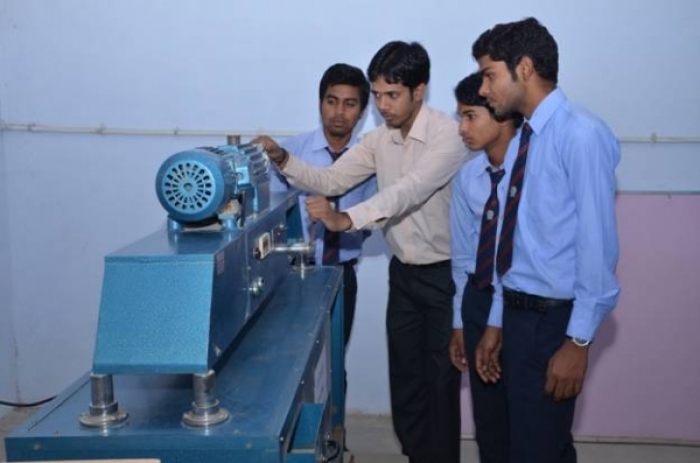 Sri Balaji College of Engineering and Technology Labs(4)