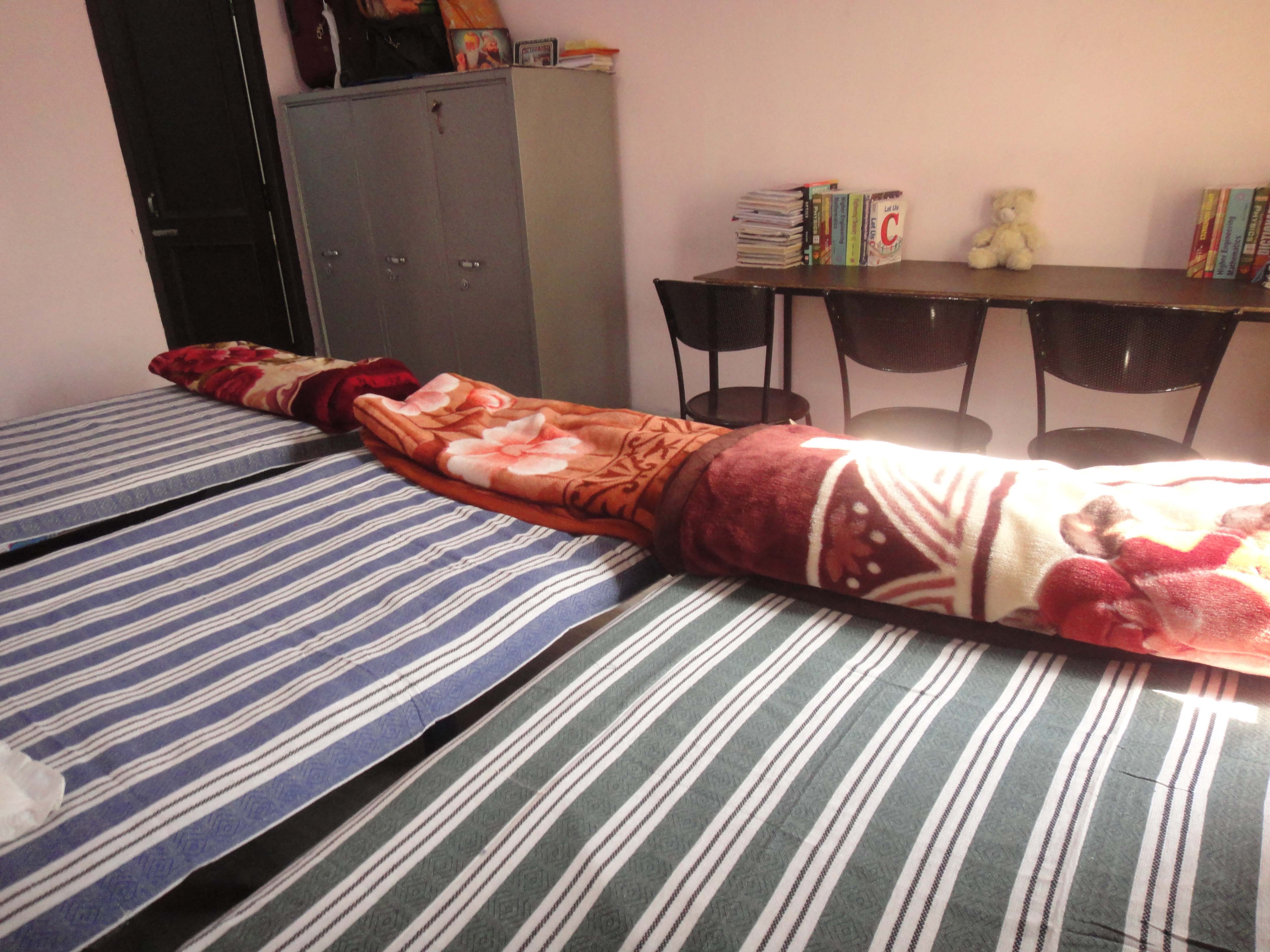 SGGSWU Hostel Room