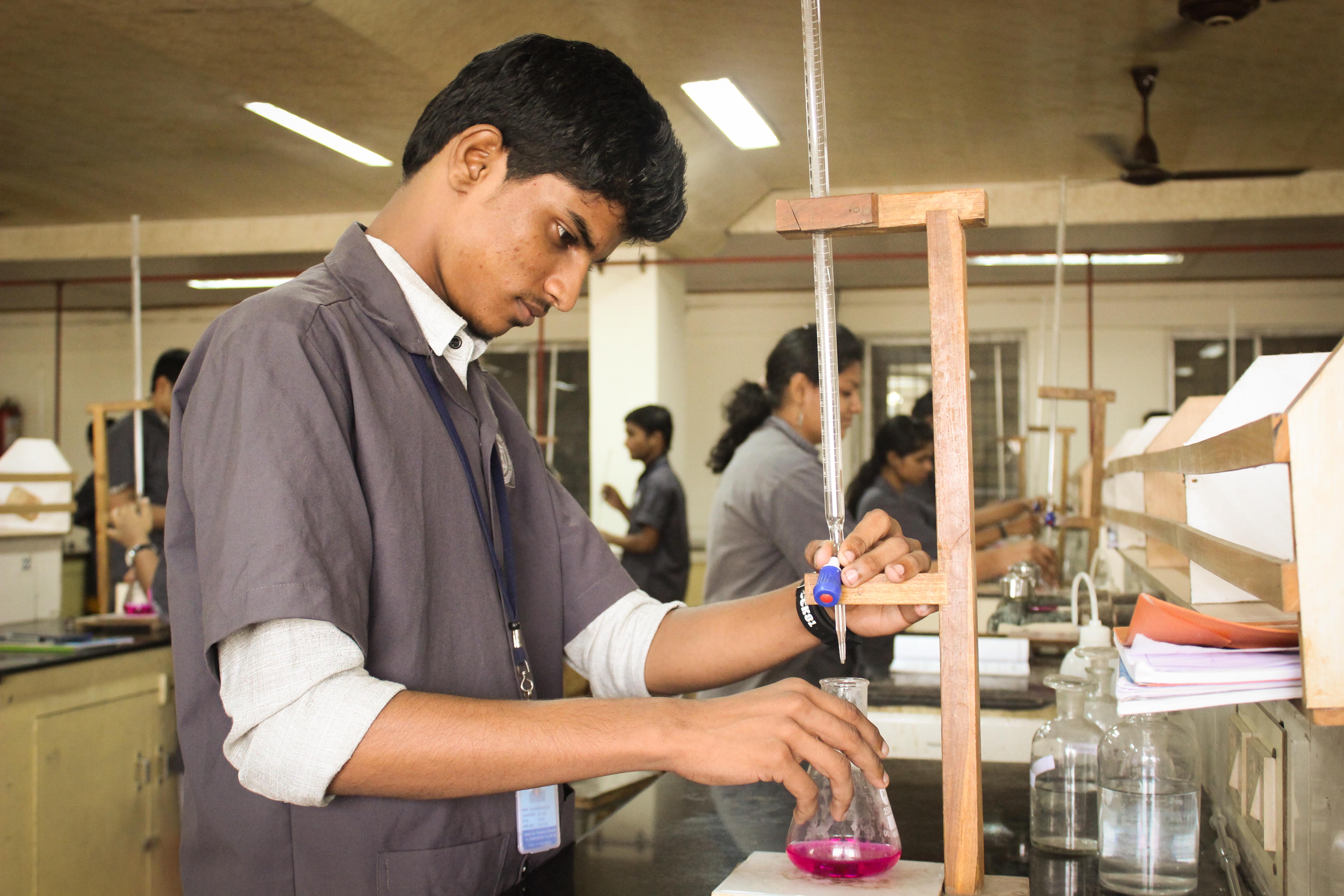 SRM Easwari Engineering College Labs(1)