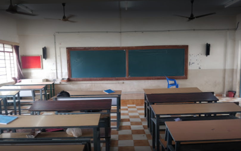 SRM Easwari Engineering College Classroom(1)