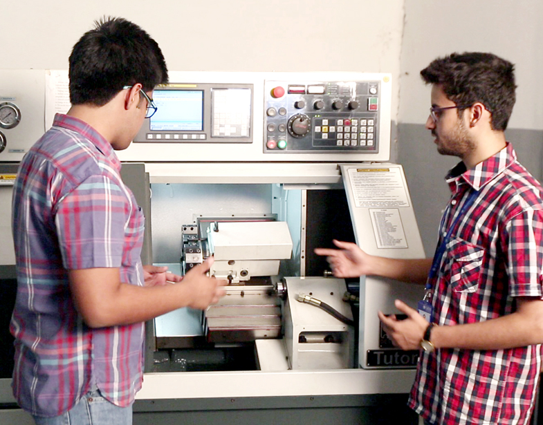 SRM IST Delhi-NCR Campus, Ghaziabad Labs(1)