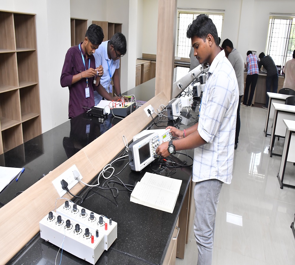 SRM IST Trichy Labs(2)