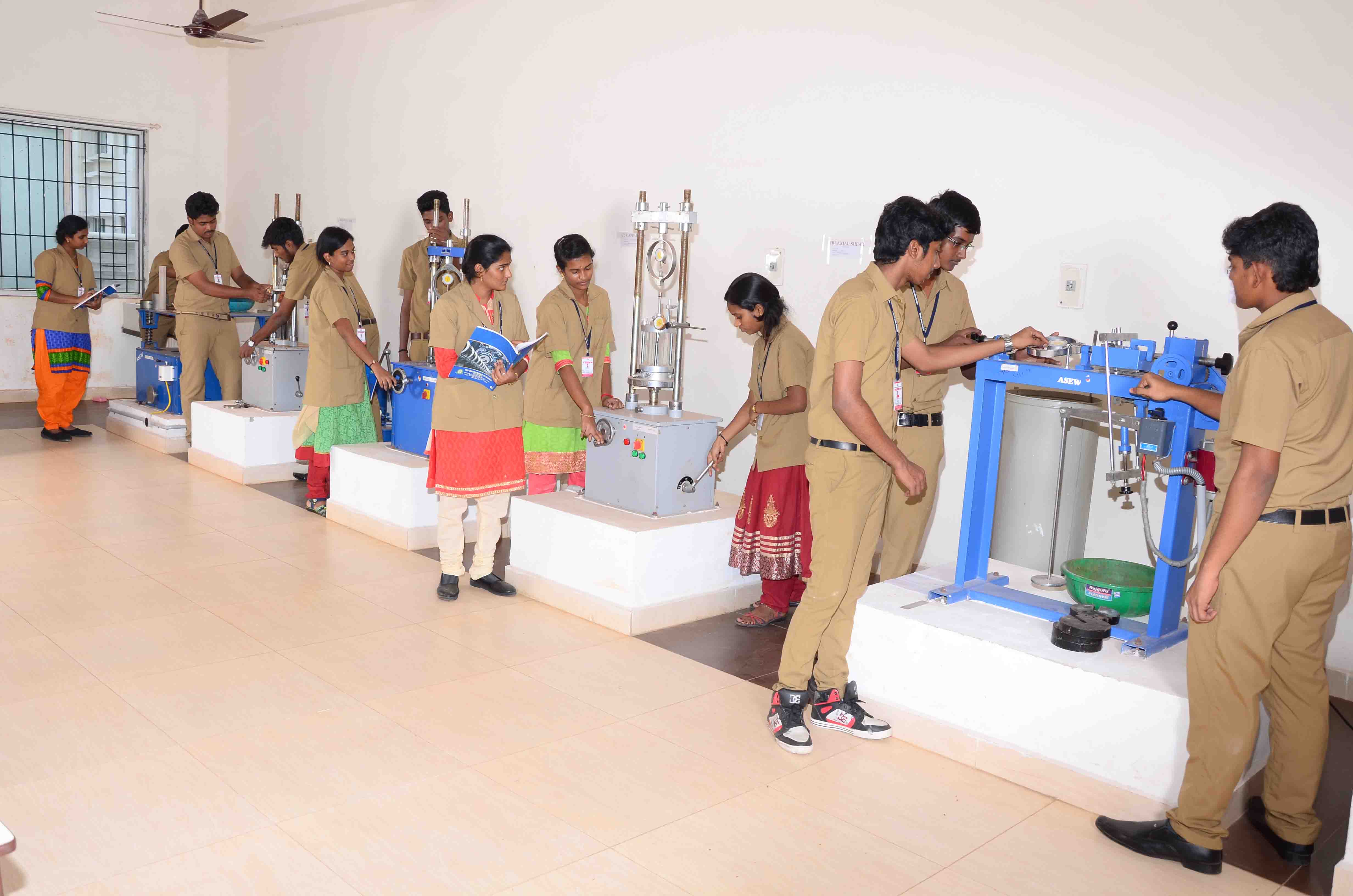 SRM TRP Engineering College Labs(1)