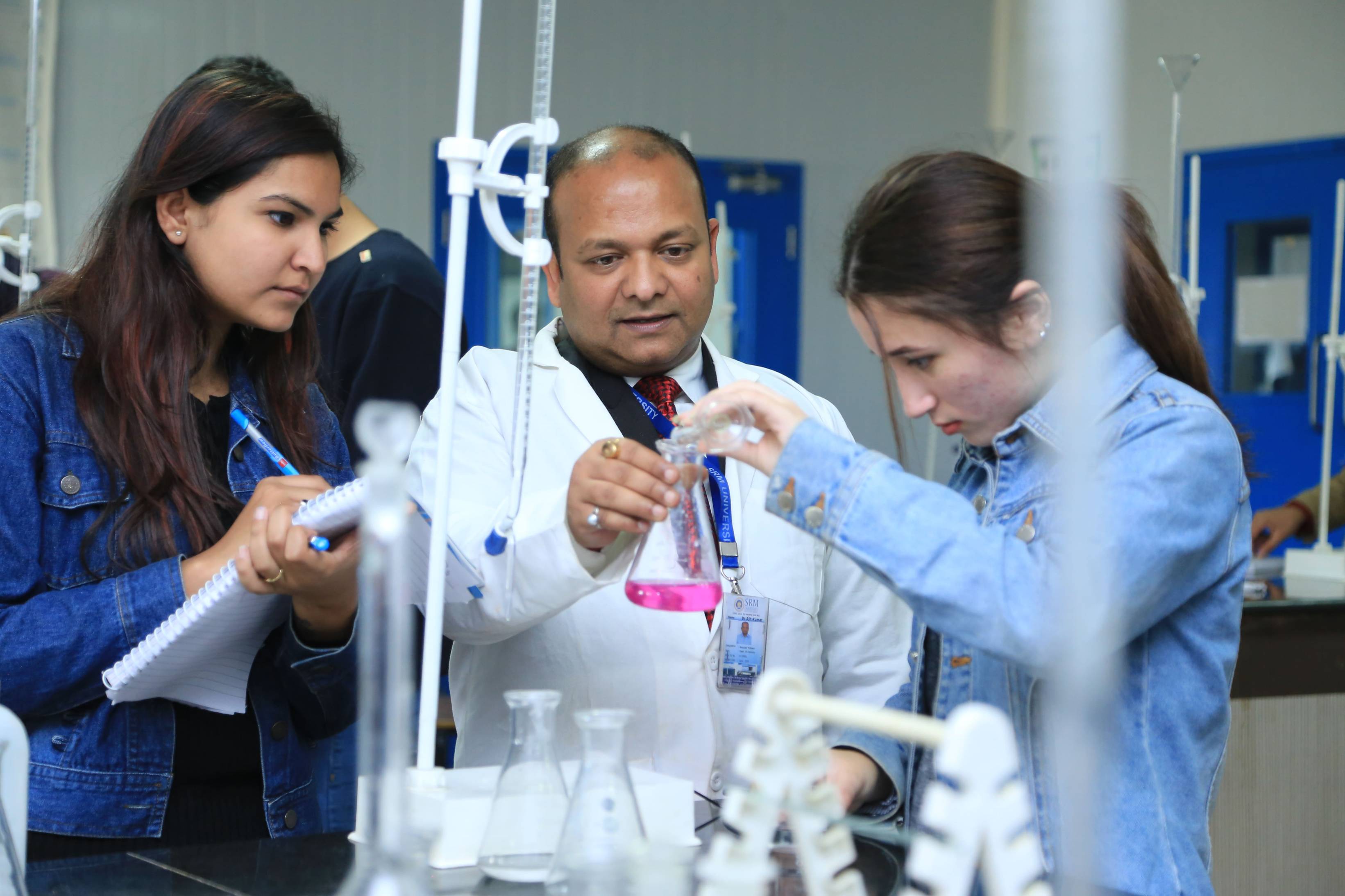 SRM University Sonepat Labs(2)