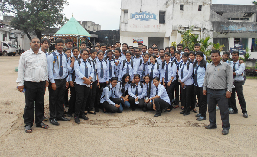 Srusti Academy of Management Industrial Visit(1)