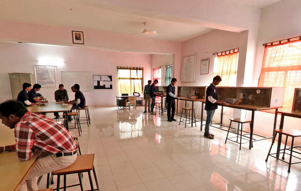 St Peter's Engineering College Labs(2)