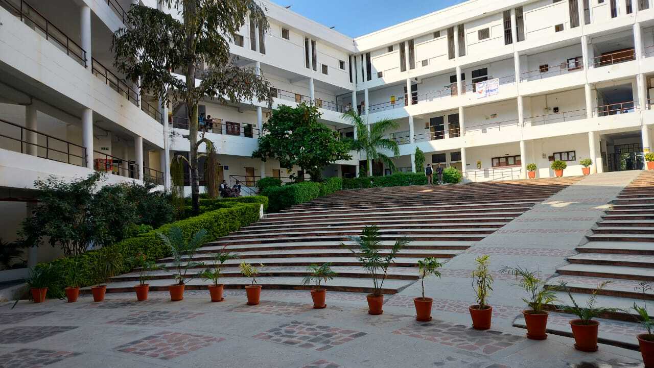 SKIT Jaipur Campus Building(4)