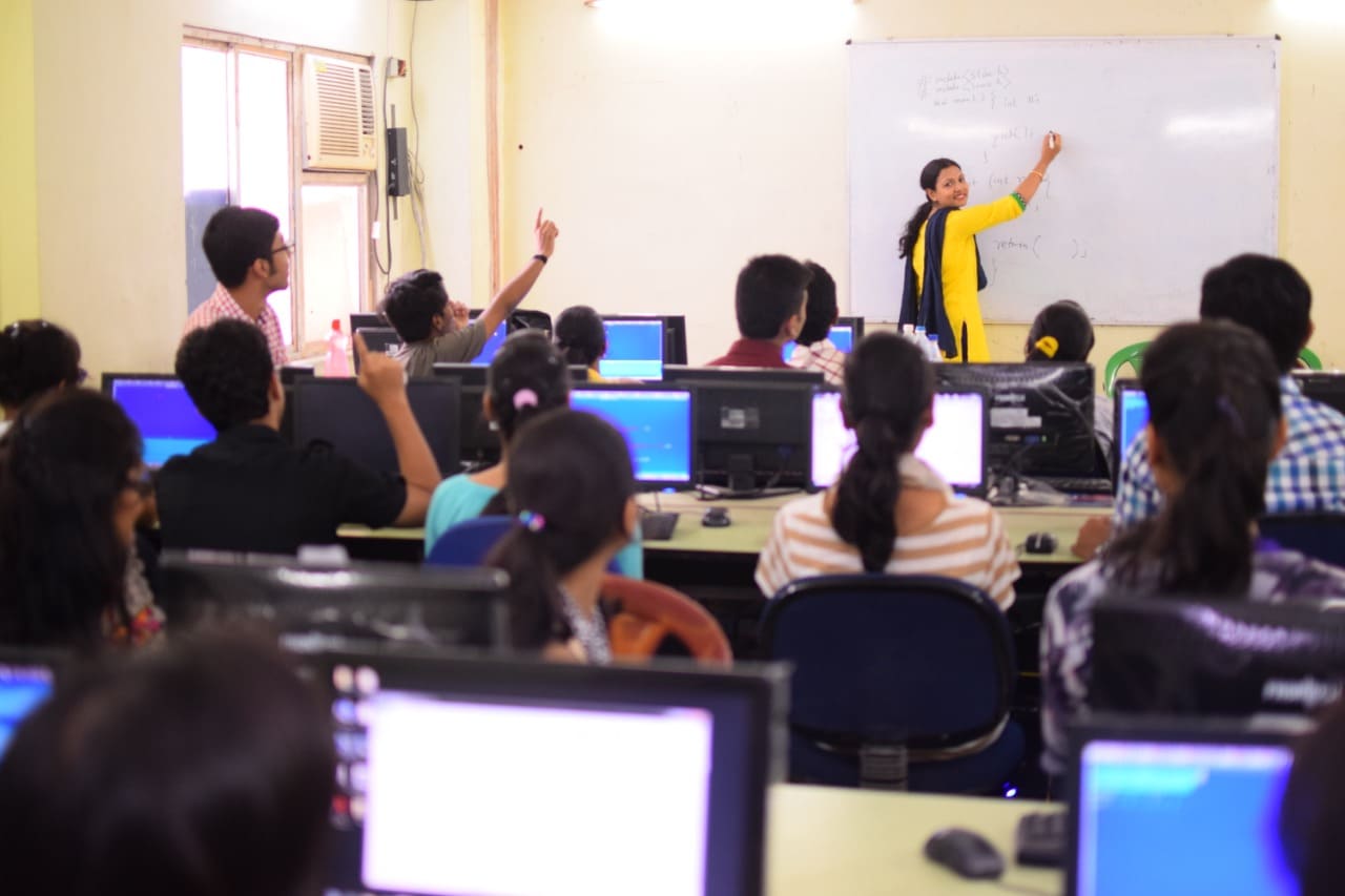 Swami Vivekananda Institute of Science and Technology Labs(3)
