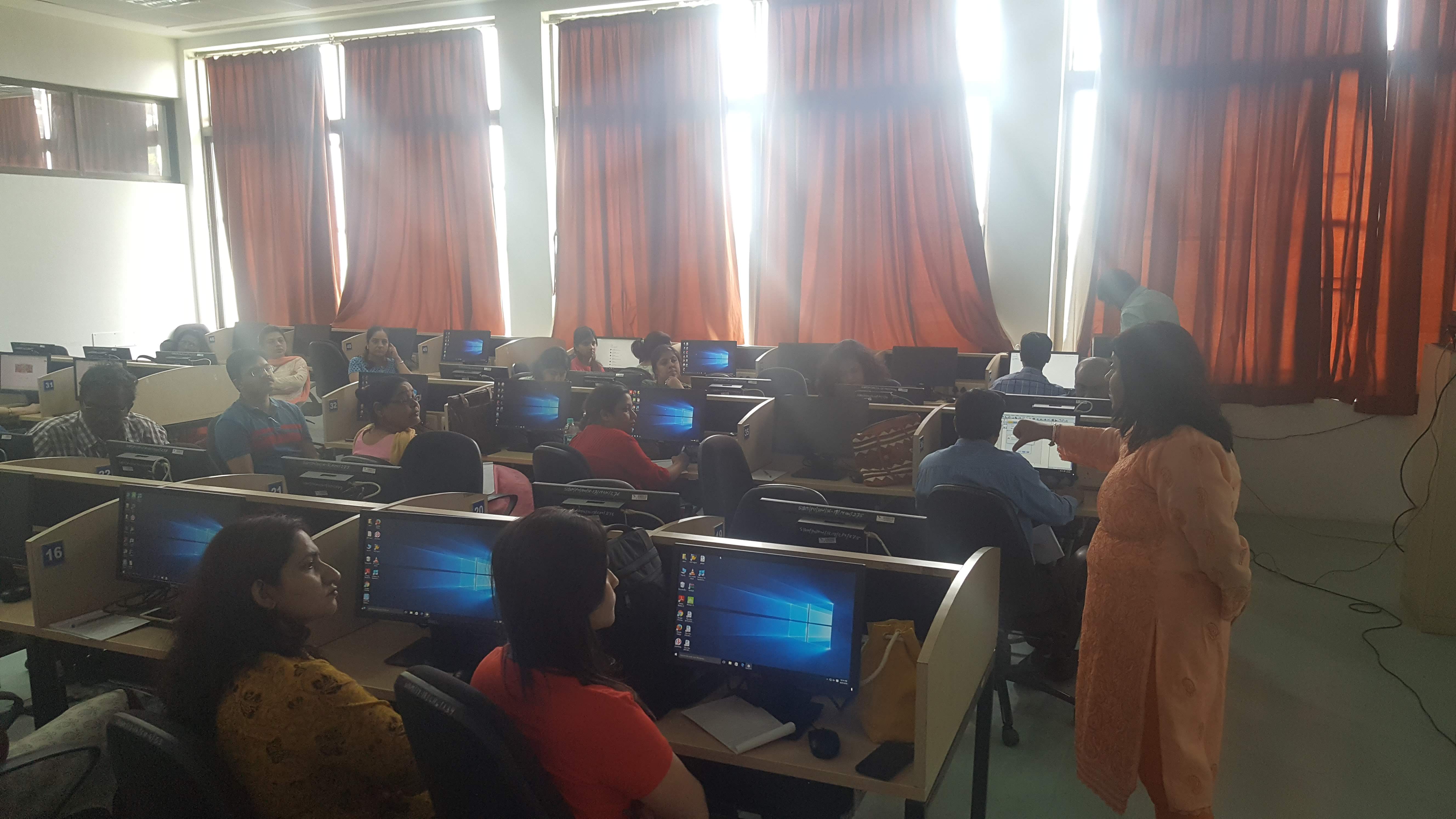 Symbiosis School of Economics Labs