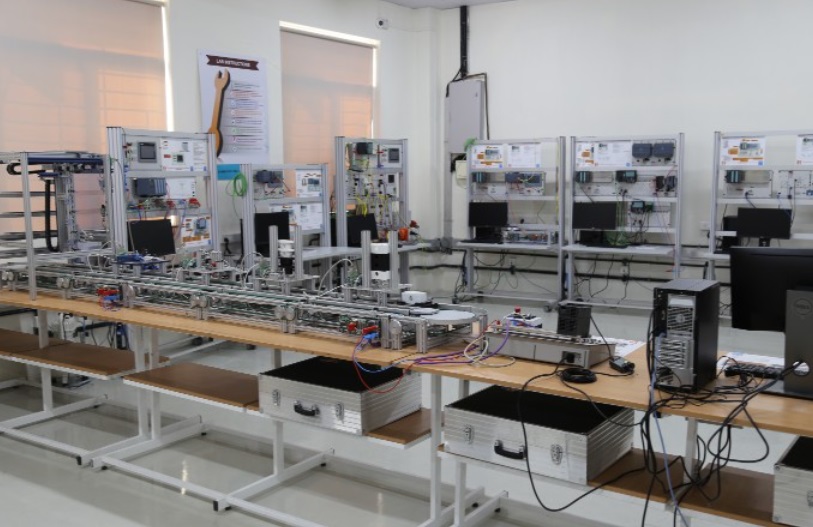 Symbiosis Skills and Professional University Labs(2)