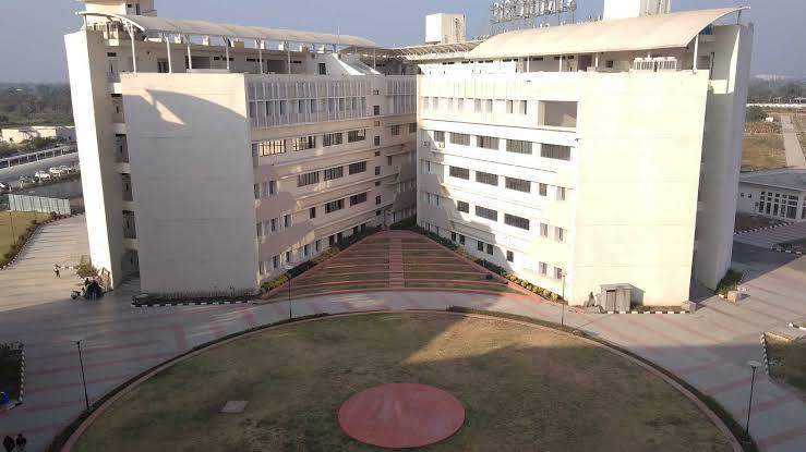 Symbiosis University of Applied Sciences Campus Building(8)