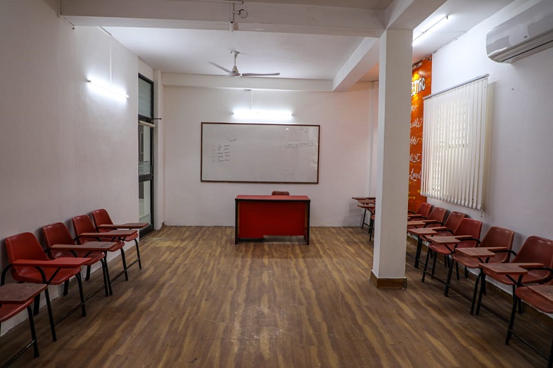 Take One School of Mass Communication Classroom(2)