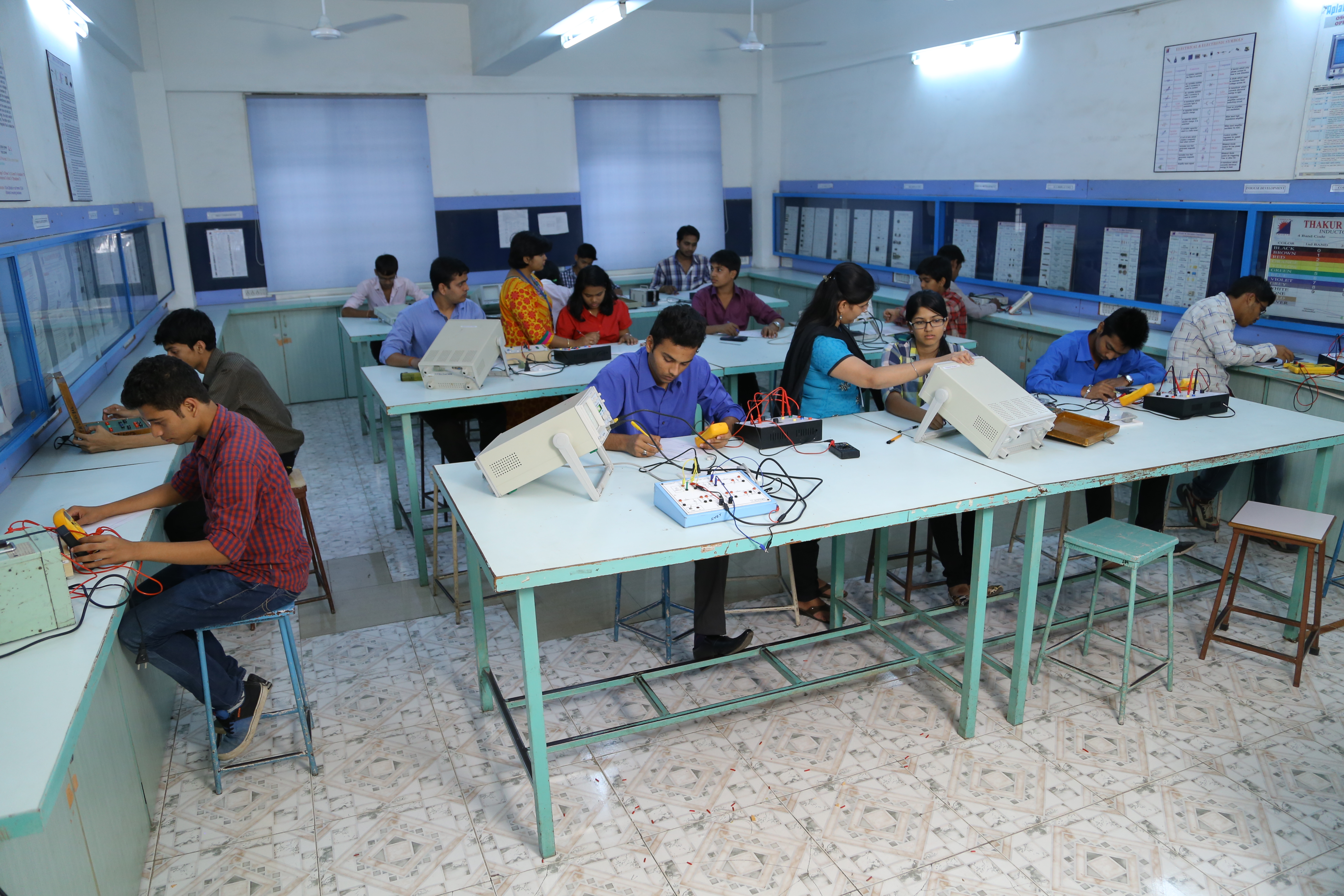 Thakur Polytechnic Labs(8)