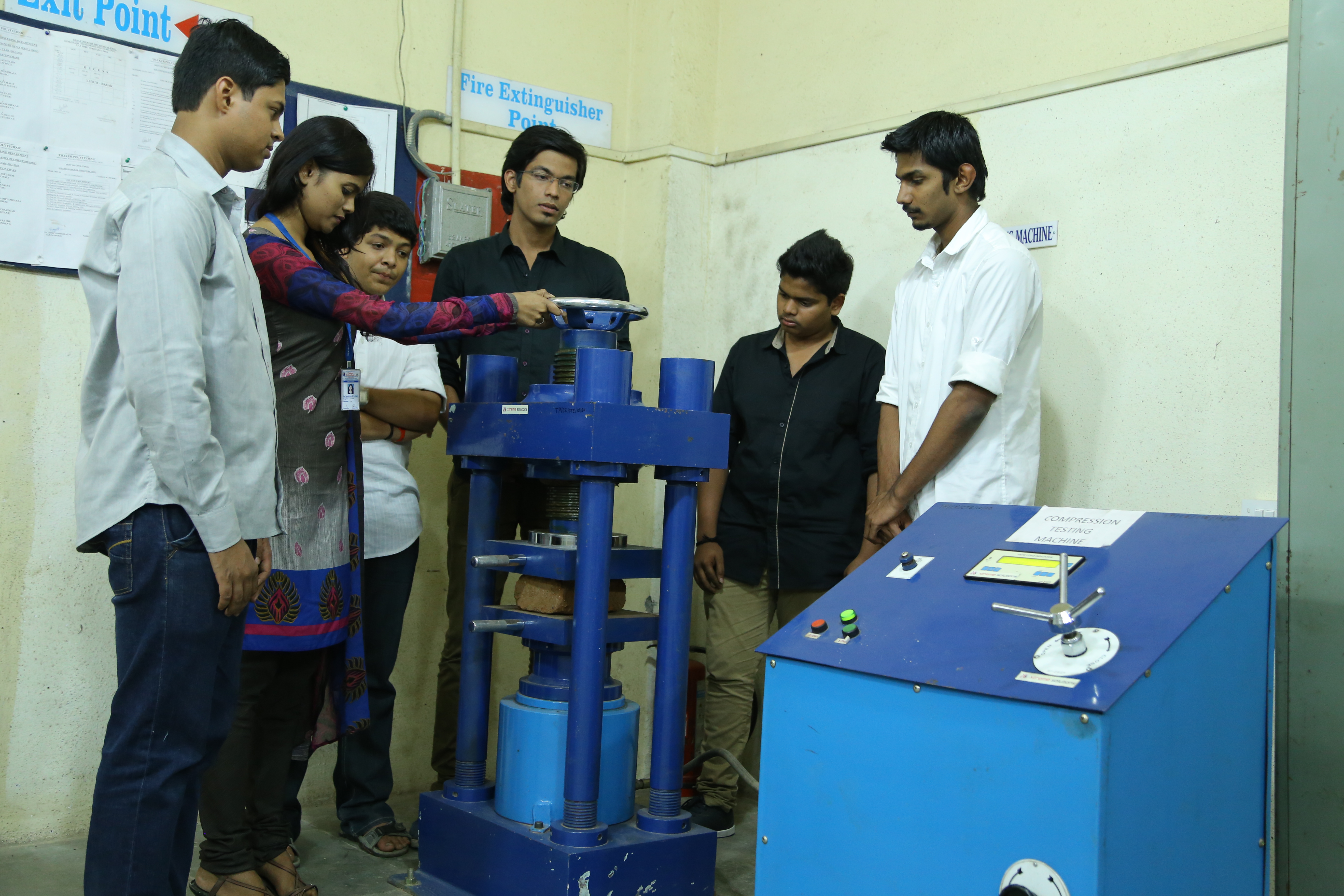 Thakur Polytechnic Labs(12)