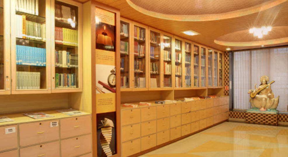 Thakur Polytechnic Library(1)