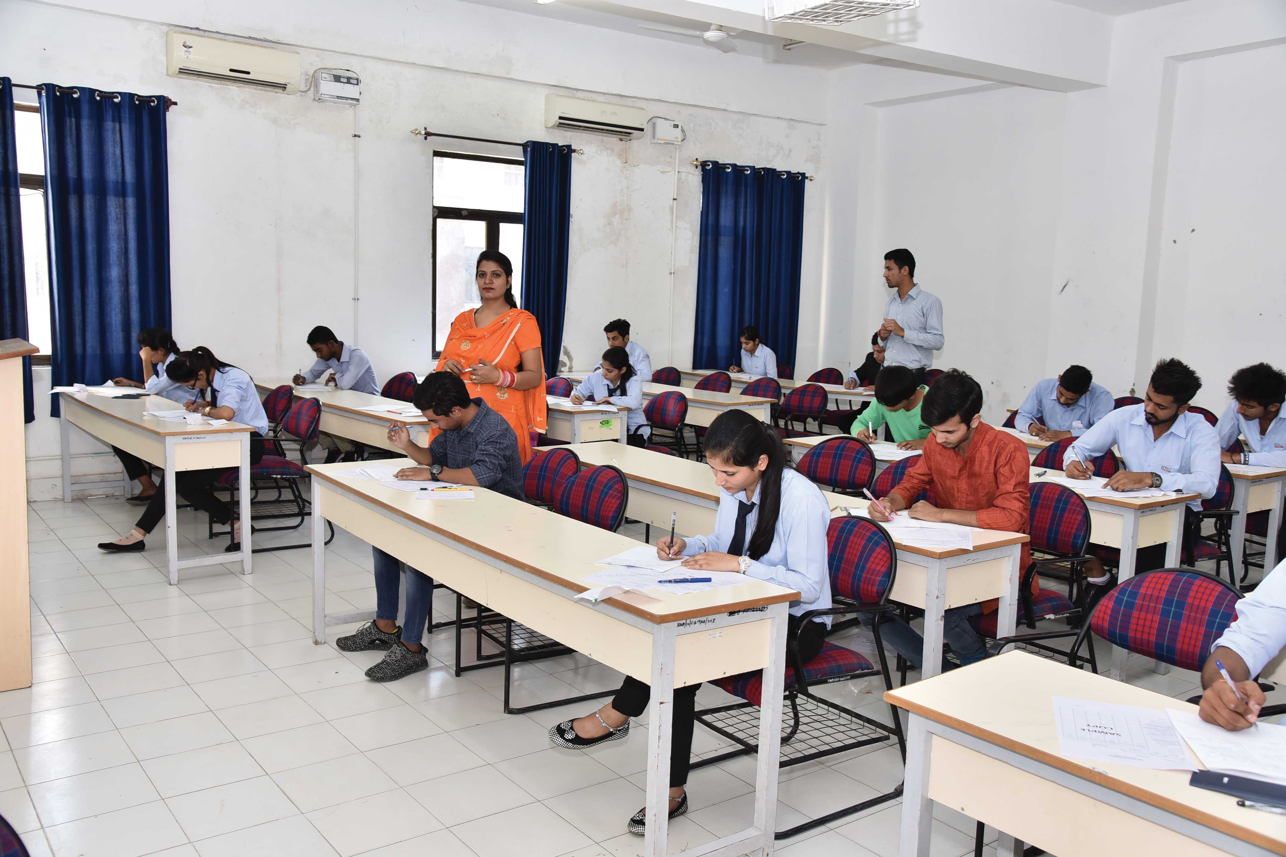 ICFAI University, Himachal Pradesh Classroom