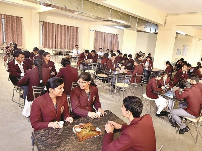 Technocrats Institute of Technology Cafeteria / Mess