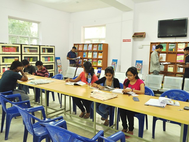UEM Kolkata Library