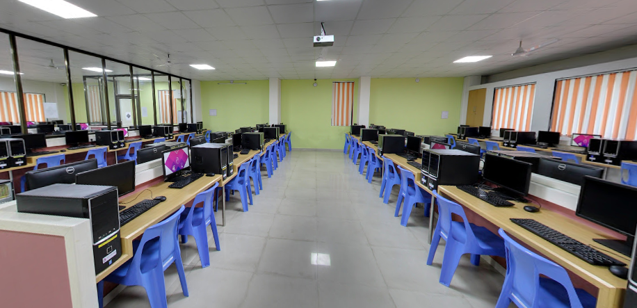 UKA Tarsadia University Labs(1)
