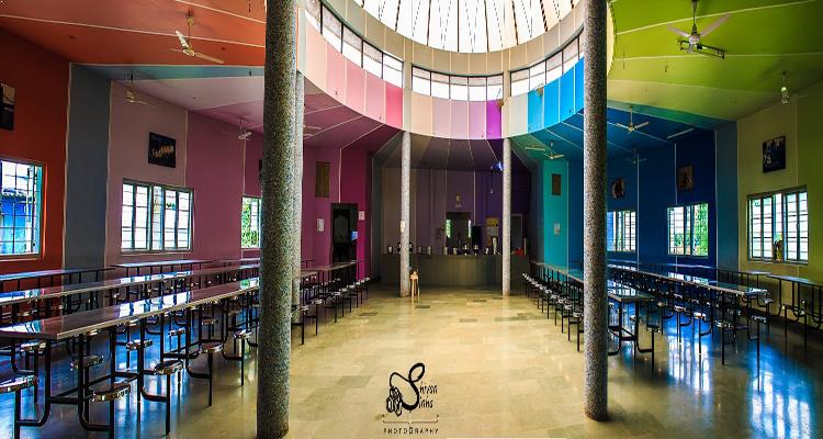 UKA Tarsadia University Cafeteria / Mess