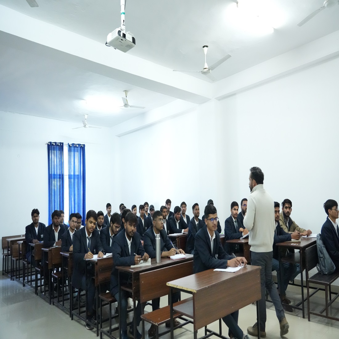 UEM Jaipur Classroom(2)