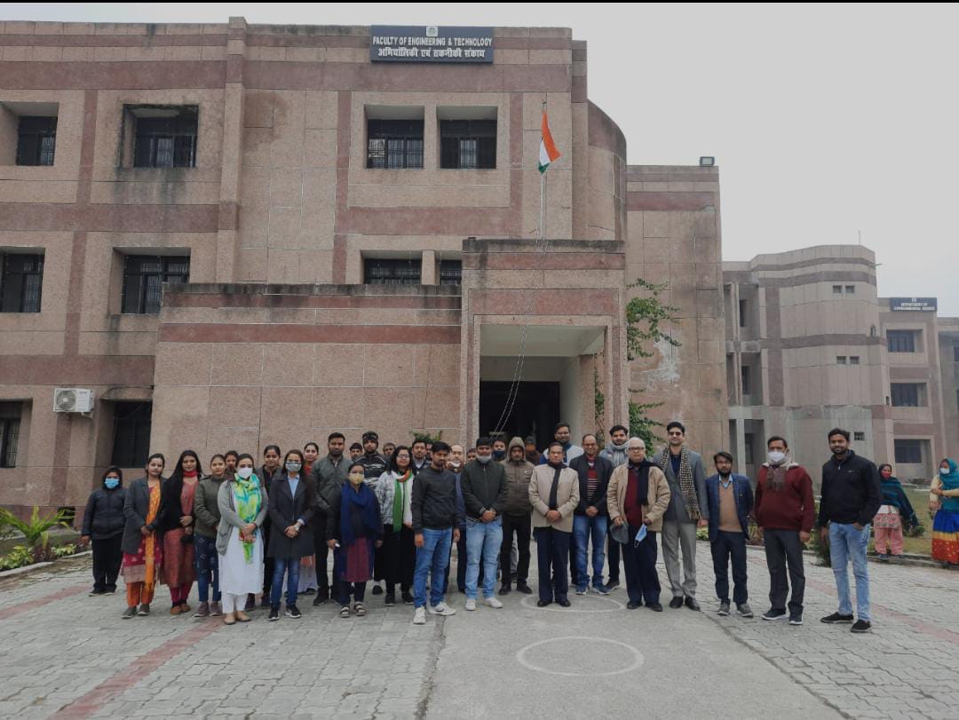 Lucknow University Academic Block