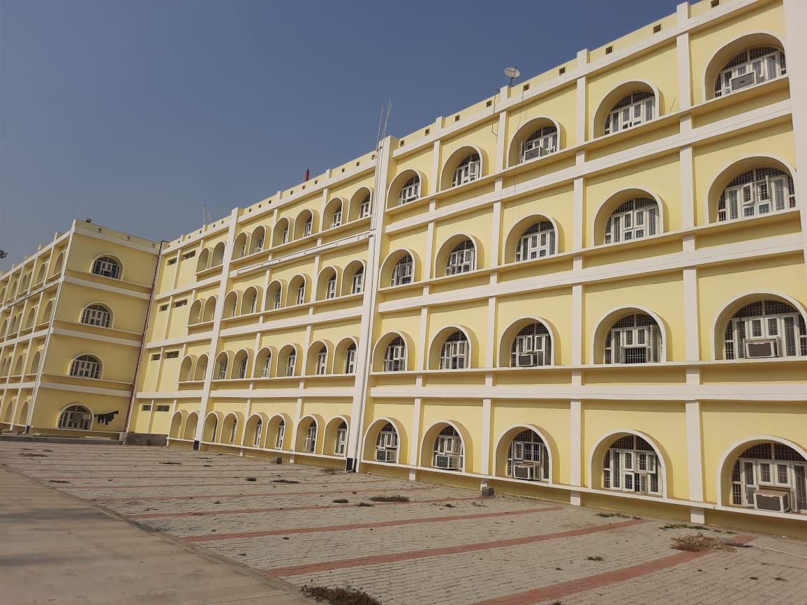 Lucknow University Campus Building(8)